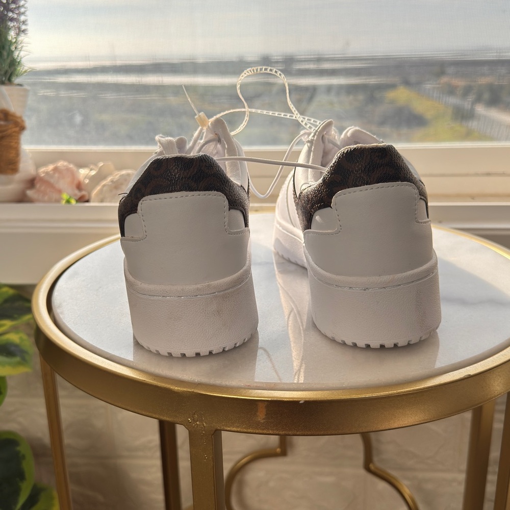 GBG Los Angeles White and Gold Sneakers - Picture 10 of 10